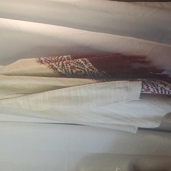 Almost Famous Cardigan 😍 - Picture 3 of 6